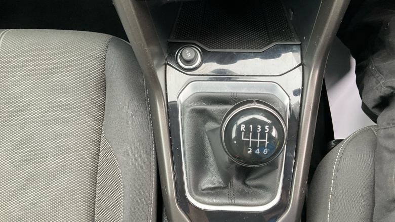 Volkswagen T-Roc 1.0 TSI SE 5dr Petrol Hatchback